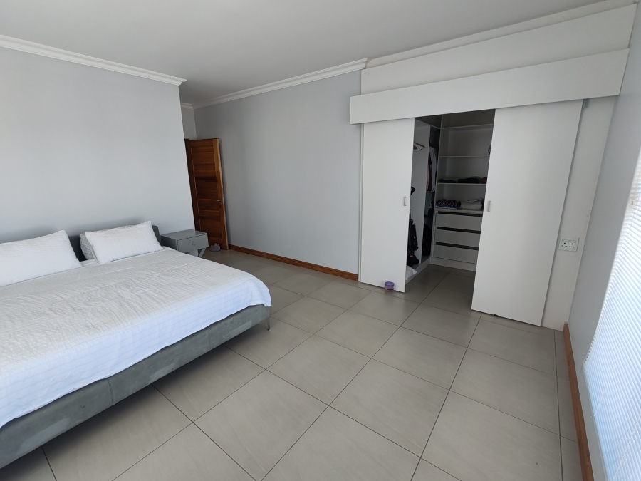 5 Bedroom Property for Sale in Calypso Beach Western Cape